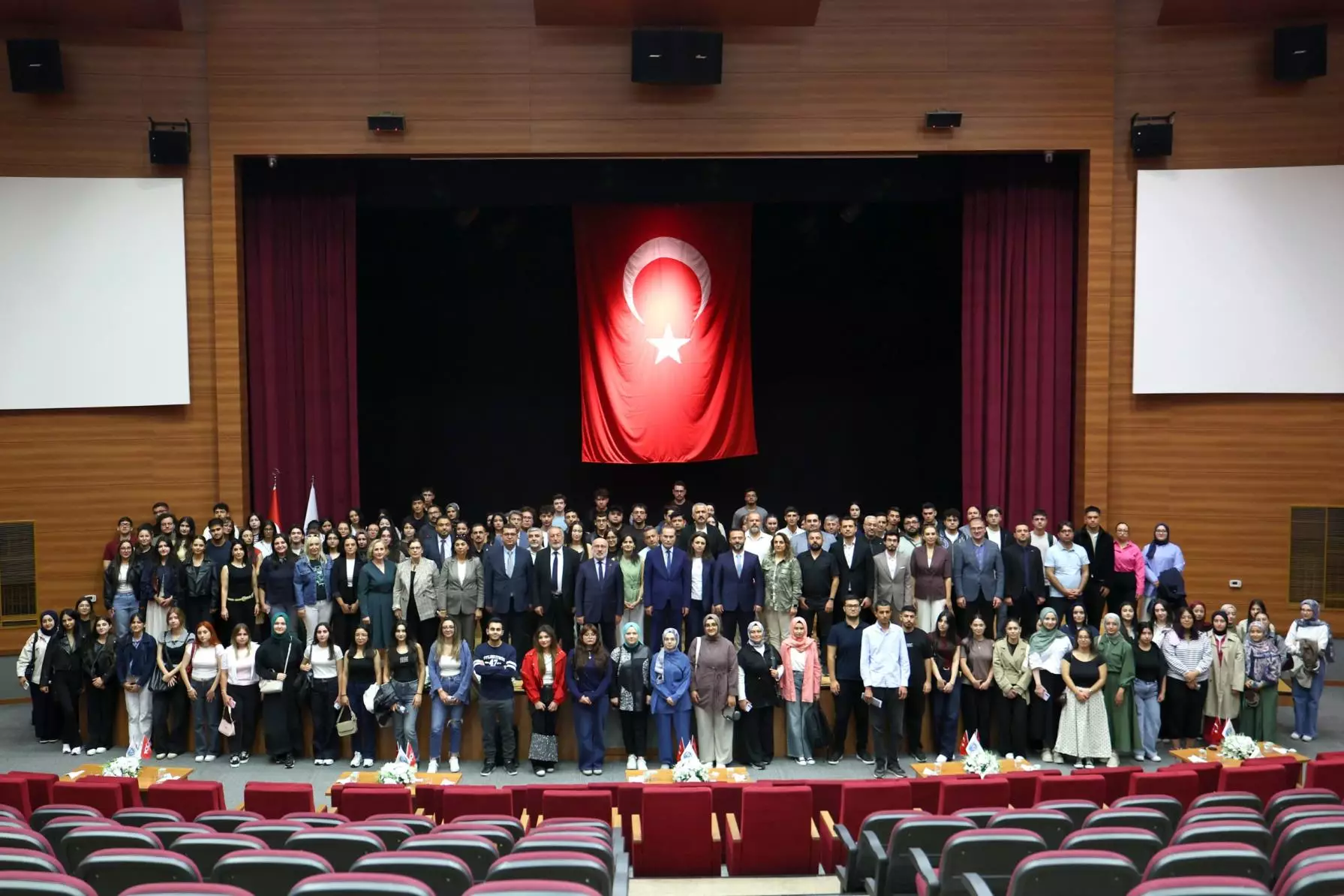 Kayseri Üniversitesi’nde Öğrencilerle Buluşma Etkinliği Düzenlendi